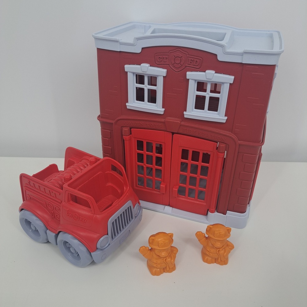 Green Toys Fire Station Playset with Fire Truck and 2 Firefighter Cats Eco Toy